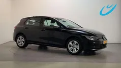 Gebruikt 2021 VW Golf VIII Life Hatchback | € 17.650 (Eerlijke prijs)