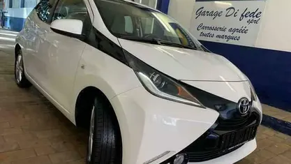 Occasion Toyota Aygo X-wave 69 PK (50 kW) 2015 Wit Hatchback