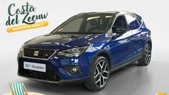 Mystery blue met zwart dak Gebruikt 2020 Seat Arona Business SUV | € 19.940 (Eerlijke prijs)