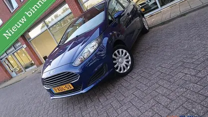 Blauw Gebruikt 2014 Ford Fiesta Style Hatchback | € 6.450 (Eerlijke prijs)