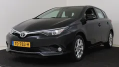 Zwart Gebruikt 2018 Toyota Auris Hatchback | € 13.950 (Goede deal)