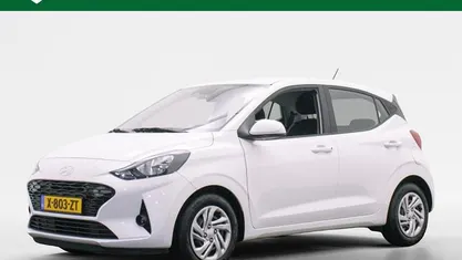 Wit Occasion 2024 Hyundai i10 Comfort Hatchback | € 15.450 (Eerlijke prijs)