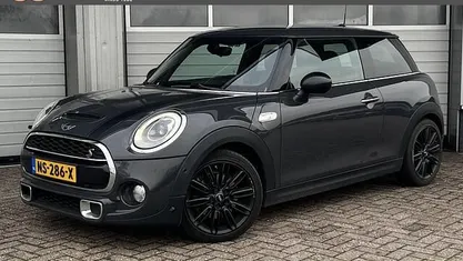 Occasion 2015 Mini Cooper S Chili Hatchback | € 14.850 (Eerlijke prijs)