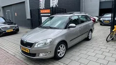 Beige, metallic lak Gebruikt 2011 Skoda Fabia GreenLine Stationwagen | € 2.499 (Eerlijke prijs)