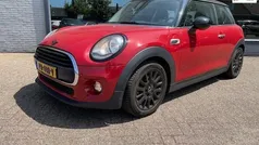 Gebruikt 2017 Mini Cooper Business Hatchback | € 13.950 (Eerlijke prijs)