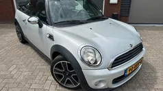 Wit, metallic lak Gebruikt 2012 Mini One Cabriolet Salt Cabriolet | € 5.999 (Goede deal)