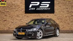 Zwart Gebruikt 2018 BMW 318 M Sport Sedan | € 19.950 (Eerlijke prijs)