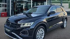 Gebruikt 2025 VW T-Roc Life SUV | € 41.950 (Eerlijke prijs)
