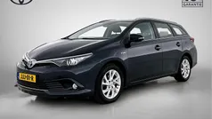 Grijs Gebruikt 2018 Toyota Auris Hybrid Stationwagen | € 18.945 (Eerlijke prijs)