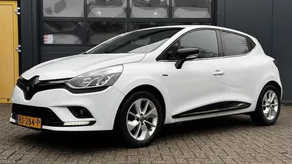 Wit Occasion 2017 Renault Clio IV LIMITED Hatchback | € 5.899 (Eerlijke prijs)