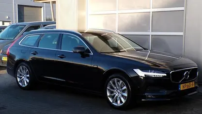 Gebruikt 2017 Volvo V90 Momentum Stationwagen | € 20.950 (Goede deal)