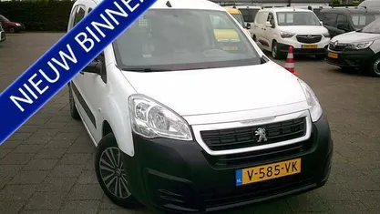 Gebruikt 2019 Peugeot Partner Premium MPV | € 7.850 (Goede deal)