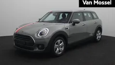 Grijs Gebruikt 2022 Mini Cooper Clubman Essential Stationwagen | € 26.945 (Eerlijke prijs)