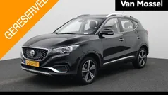 Zwart Gebruikt 2020 MG ZS Luxury Sedan | € 13.845 (Goede deal)