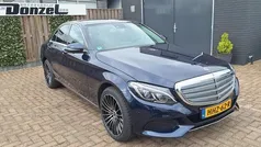 Blauw Gebruikt 2017 Mercedes C400 Premium Plus Sedan | € 29.995 (Eerlijke prijs)