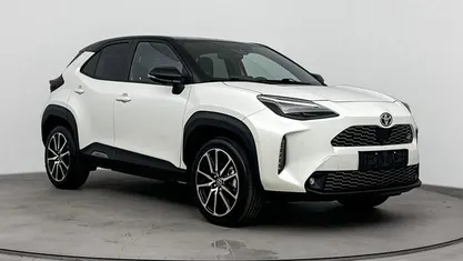 Wit Occasion 2023 Toyota Yaris Cross Sport SUV | € 28.999 (Eerlijke prijs)