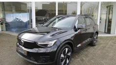 Zwart Gebruikt 2024 Volvo XC40 Plus SUV | € 43.950 (Eerlijke prijs)