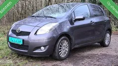 Grijs Gebruikt 2009 Toyota Yaris Hatchback | € 5.699 (Eerlijke prijs)