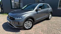 Gebruikt 2023 VW T-Roc Edition SUV | € 26.450 (Super prijs)