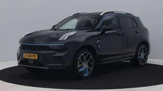 Zwart, metallic lak Gebruikt 2024 Lynk & Co 01 SUV | € 29.900 (Eerlijke prijs)