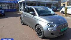 Grijs Gebruikt 2022 Fiat 500e Icon Hatchback | € 18.945 (Eerlijke prijs)