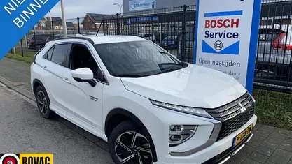 Gebruikt 2022 Mitsubishi Eclipse Cross SUV | € 25.795 (Eerlijke prijs)