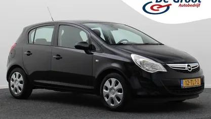 Zwart Occasion 2012 Opel Corsa Edition Hatchback | € 4.950 (Eerlijke prijs)