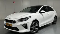 Gebruikt 2018 Kia Ceed Hatchback | € 15.950 (Eerlijke prijs)