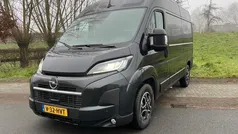 Zwart Nieuw 2024 Opel Movano S Van | € 42.950 (Goede deal)