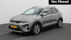 Groen Gebruikt 2022 Kia Stonic SUV | € 18.400 (Eerlijke prijs)
