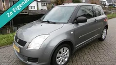 Grijs, metallic lak Gebruikt 2008 Suzuki Swift Hatchback | € 2.795 (Eerlijke prijs)