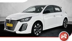 Wit Nieuw 2025 Peugeot 208 Allure Hatchback | € 26.795 (Super prijs)