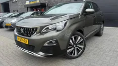 Grijs Gebruikt 2020 Peugeot 3008 Premium SUV | € 23.950 (Eerlijke prijs)