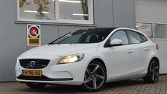 Gebruikt 2014 Volvo V40 R-Design Hatchback | € 8.950 (Eerlijke prijs)