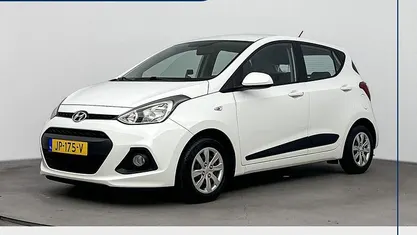 Wit Gebruikt 2016 Hyundai i10 Comfort Hatchback | € 7.900 (Eerlijke prijs)