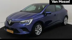 Blauw Gebruikt 2021 Renault Clio V Zen Hatchback | € 12.940 (Eerlijke prijs)