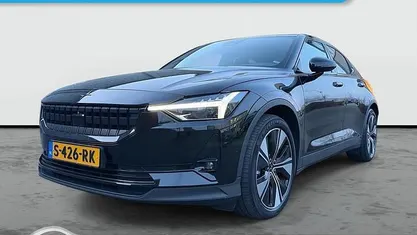 Zwart (metallic) Gebruikt 2023 Polestar 2 Pilot Hatchback | € 27.385 (Eerlijke prijs)