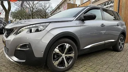 Grijs Gebruikt 2019 Peugeot 5008 GT-line SUV | € 15.900 (Eerlijke prijs)