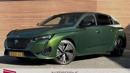 Gebruikt 2024 Peugeot 308 GT Hatchback | € 29.900 (Goede deal)