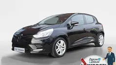 Zwart Gebruikt 2019 Renault Clio IV Zen Hatchback | € 8.940 (Eerlijke prijs)