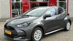 Grijs Gebruikt 2021 Toyota Yaris Hybrid Hatchback | € 17.900 (Goede deal)