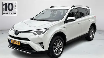 Wit Gebruikt 2018 Toyota RAV4 Hybrid Style SUV | € 24.800 (Eerlijke prijs)