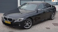 Zwart Gebruikt 2016 BMW 330 M Sport Sedan | € 18.950 (Eerlijke prijs)