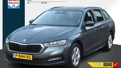 Grijs Gebruikt 2021 Skoda Octavia Business Line Stationwagen | € 19.945 (Eerlijke prijs)