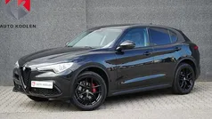 Zwart Gebruikt 2018 Alfa Romeo Stelvio Super SUV | € 32.950 (Goede deal)