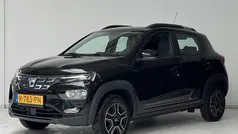 Zwart Gebruikt 2022 Dacia Spring Comfort Plus Hatchback | € 12.740 (Eerlijke prijs)