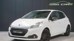 Wit Gebruikt 2016 Peugeot 208 Hatchback | € 7.999 (Eerlijke prijs)