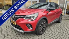 Rood Gebruikt 2023 Renault Captur R.S. SUV | € 25.950 (Eerlijke prijs)