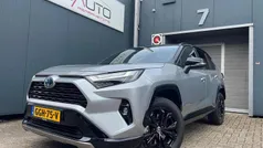 Grijs Gebruikt 2022 Toyota RAV4 SUV | € 38.900 (Eerlijke prijs)