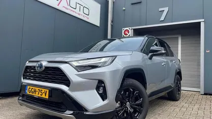 Grijs Gebruikt 2022 Toyota RAV4 SUV | € 38.400 (Eerlijke prijs)